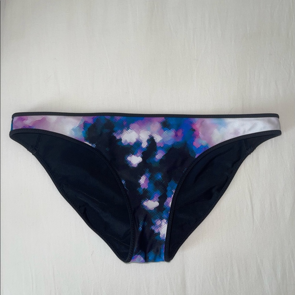 Lululemon Mid-Rise Skimpy Fit Women’s swim bottoms